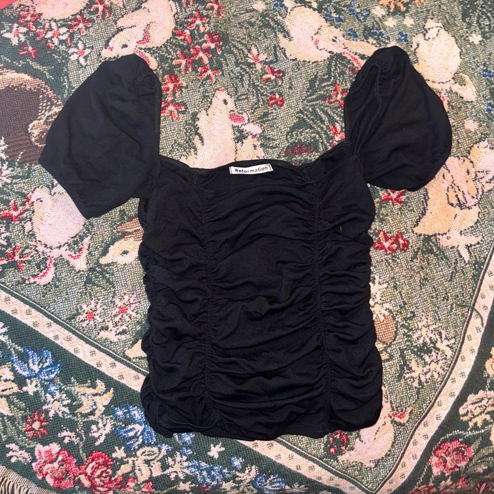🖤Reformation puff sleeve stretch top